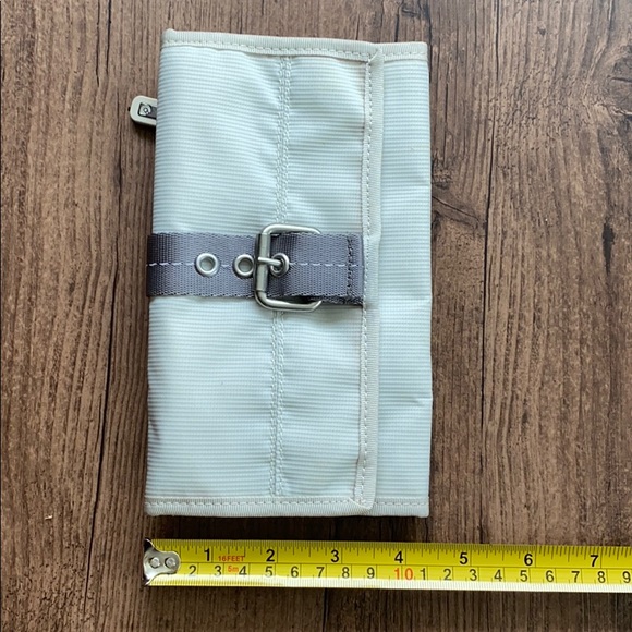 Gravis Wallet - Picture 6 of 6